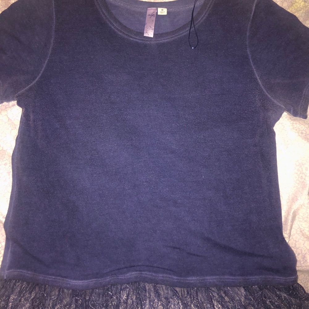 blouse/t shirt